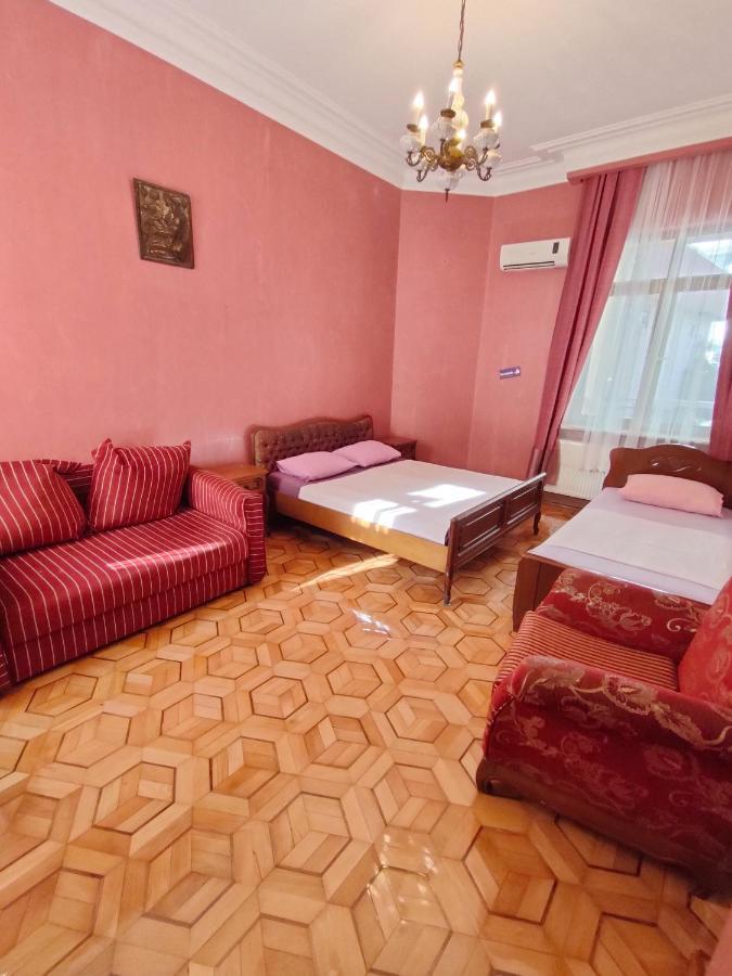 Batumi Sun Hostel Екстер'єр фото