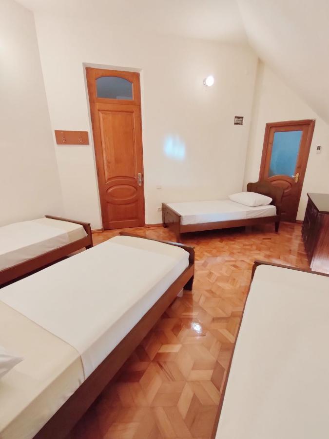 Batumi Sun Hostel Екстер'єр фото