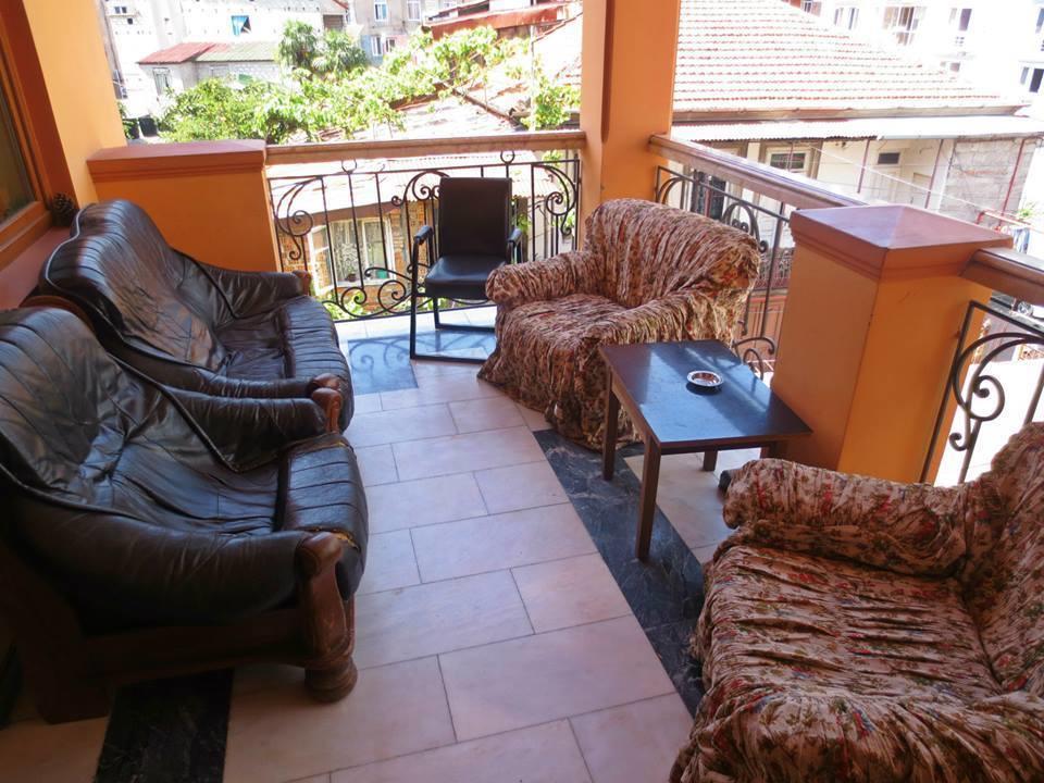 Batumi Sun Hostel Екстер'єр фото